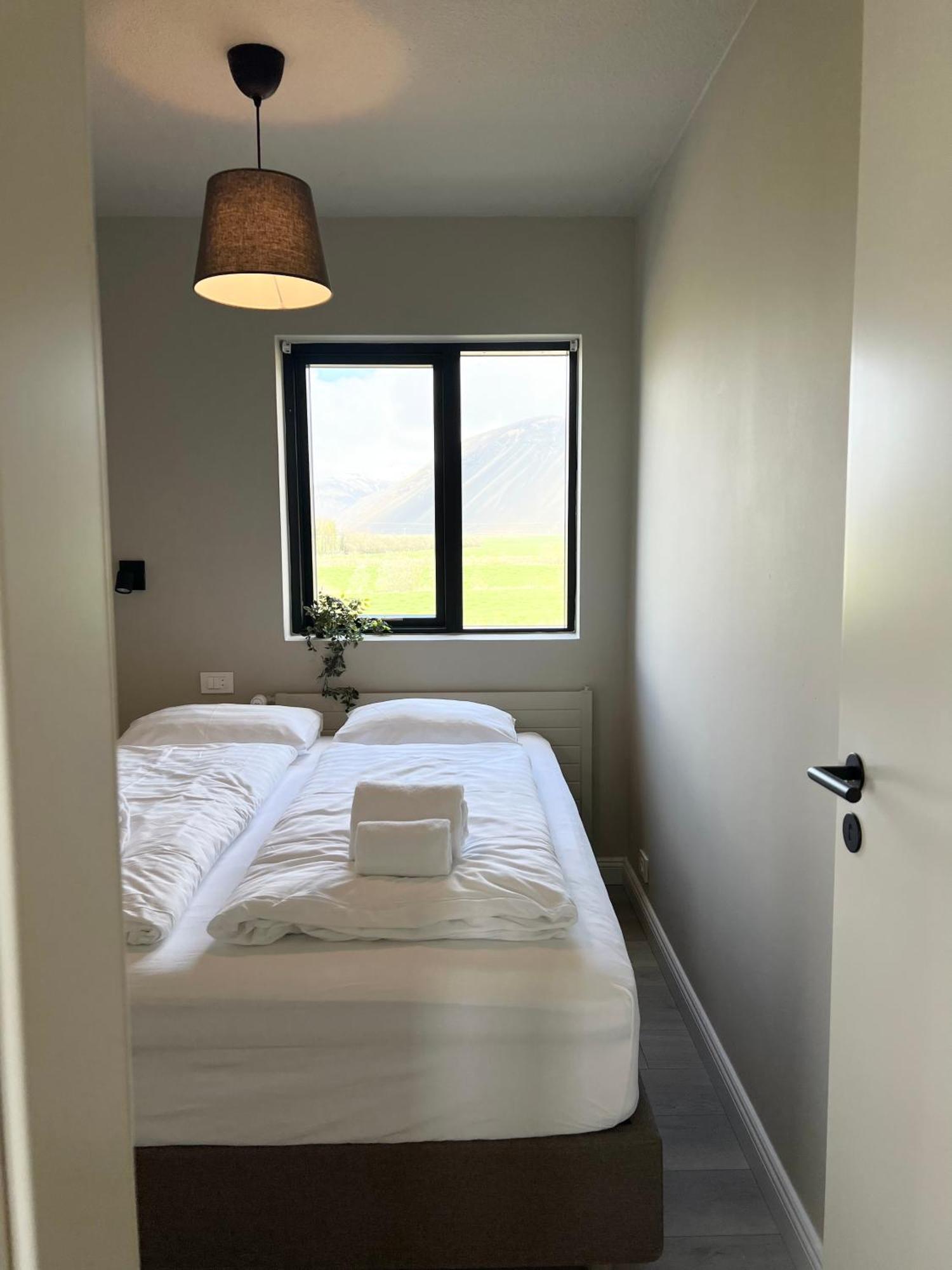 The Greyhouse "Big Apartment" Hofn Ngoại thất bức ảnh